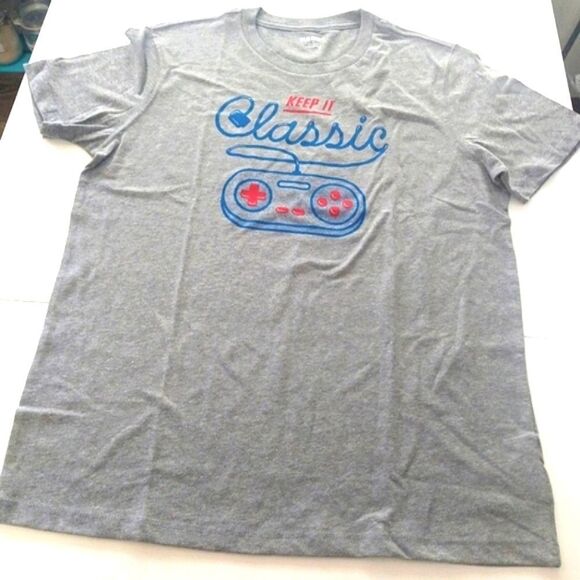 Keep it Classic T-shirt - Picture 2 of 8